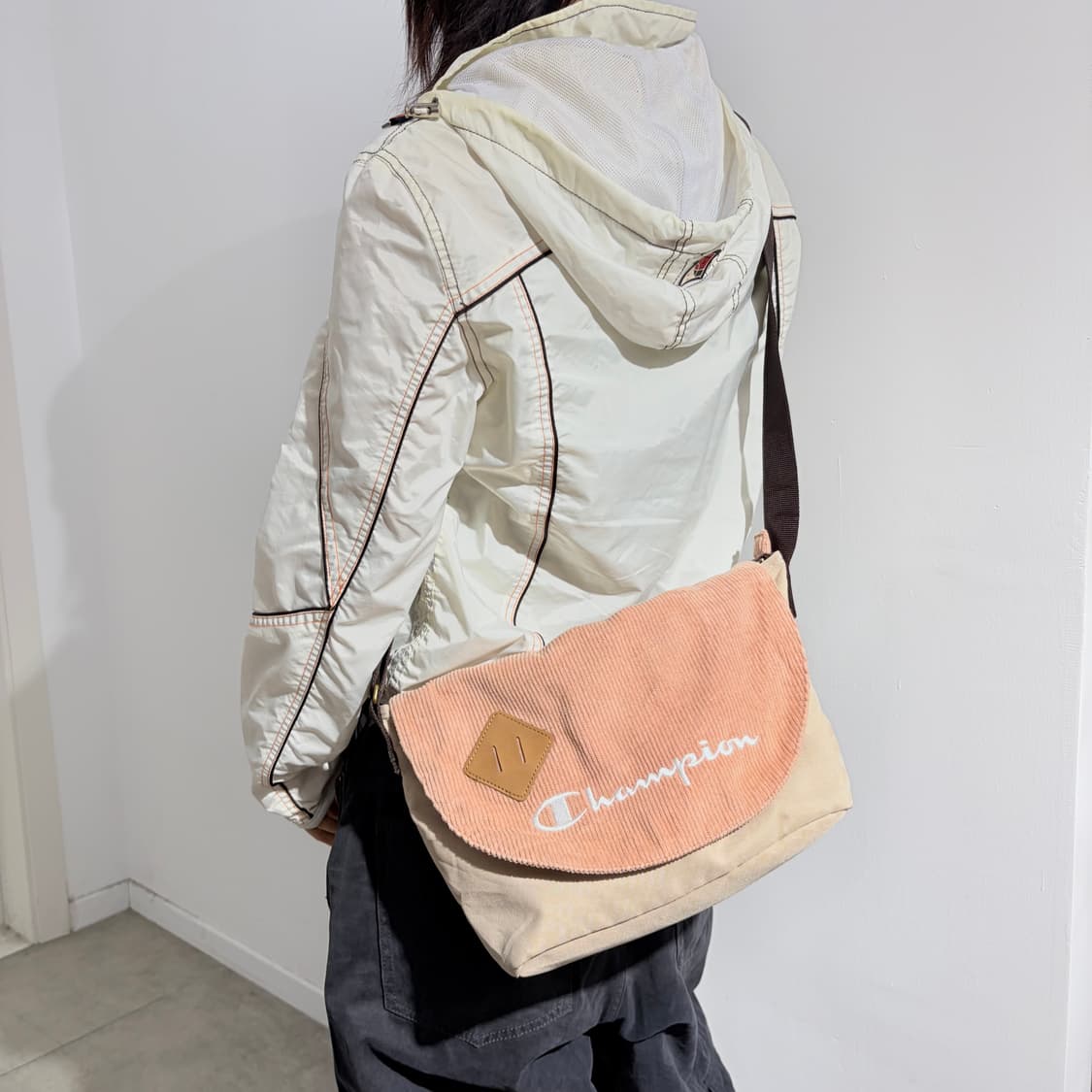 챔피온 인디핑크 크로스백 가방 상품이미지1