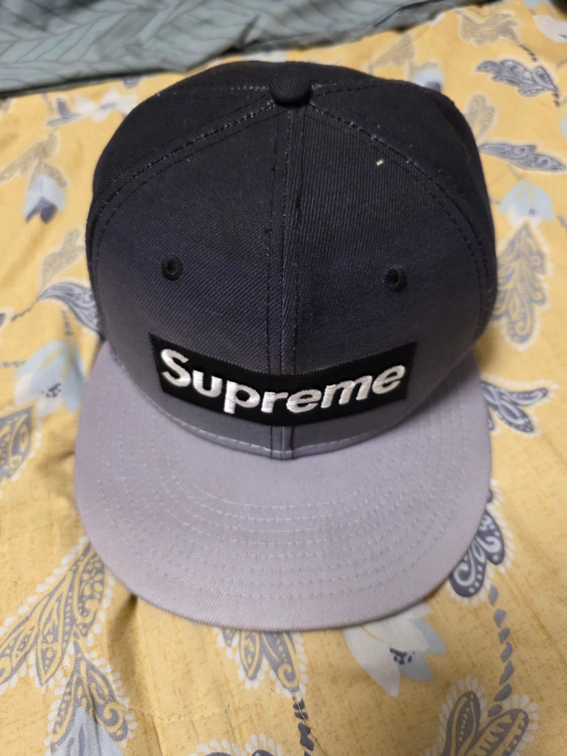 정품 슈프림 그라디언트 뉴에라 캡 모자 상품이미지1
