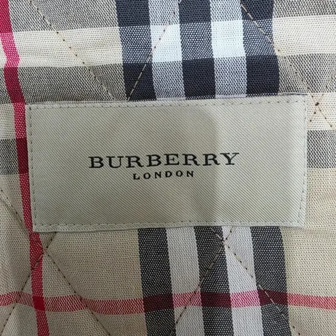 버버리 네오르 퀼팅 자켓 블랙 ~슬림66 상품이미지8