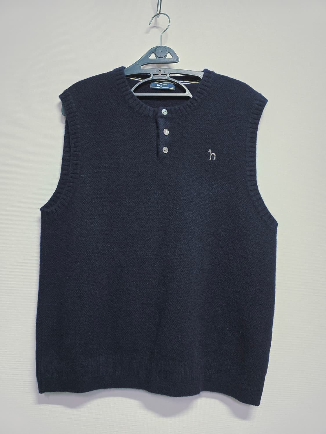 헤지스 네이비 니트 조끼 모100% 상품이미지1