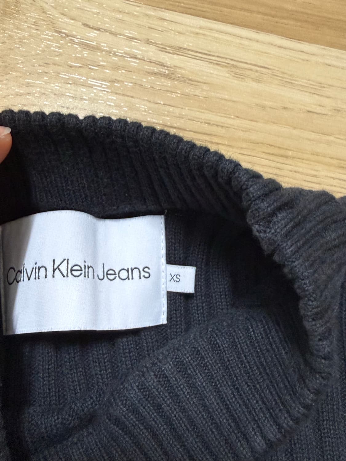 캘빈클라인 크롭 니트 상품이미지5