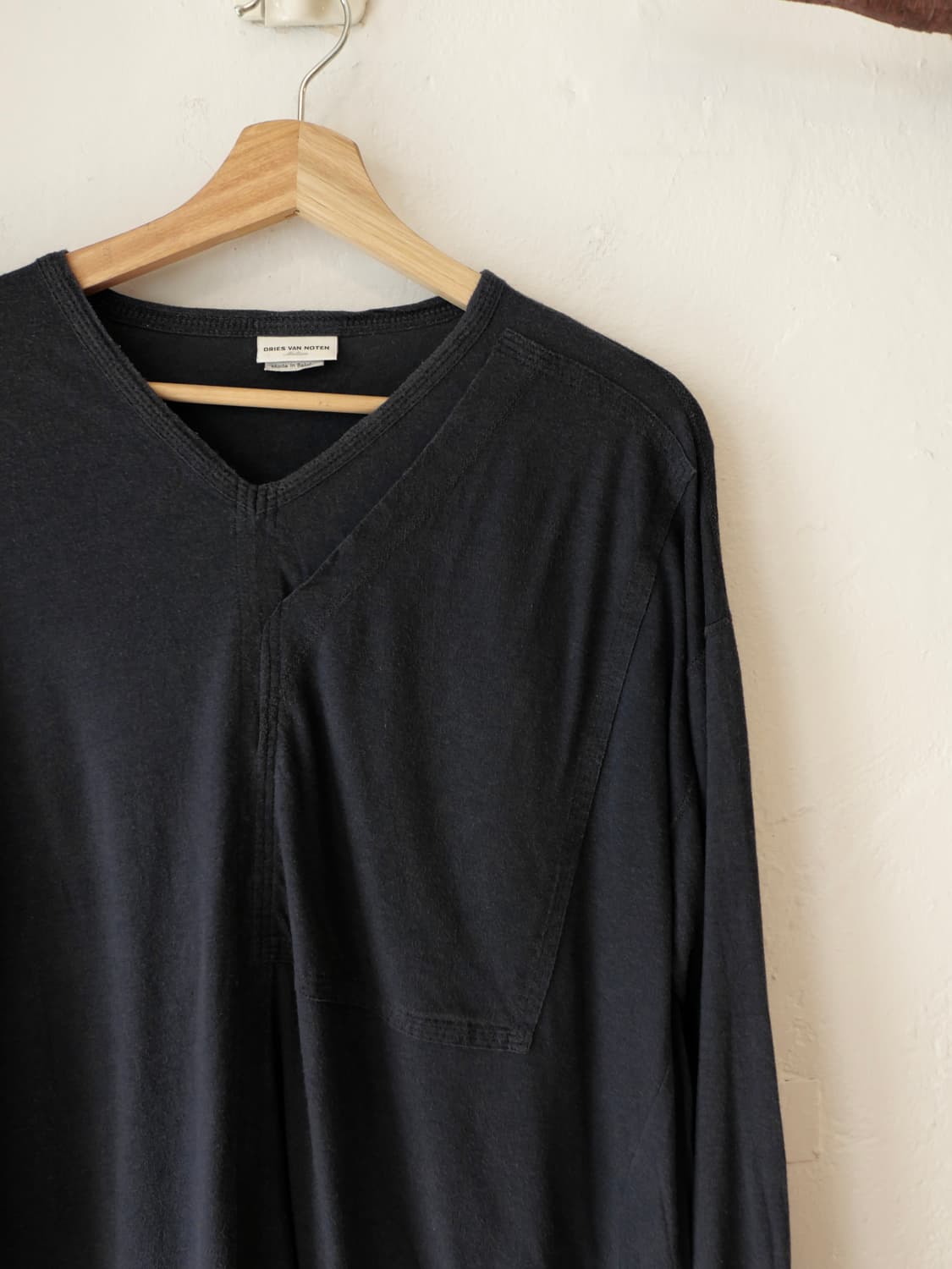 드리스 반 노튼 브이넥 롱슬리브 상품이미지2