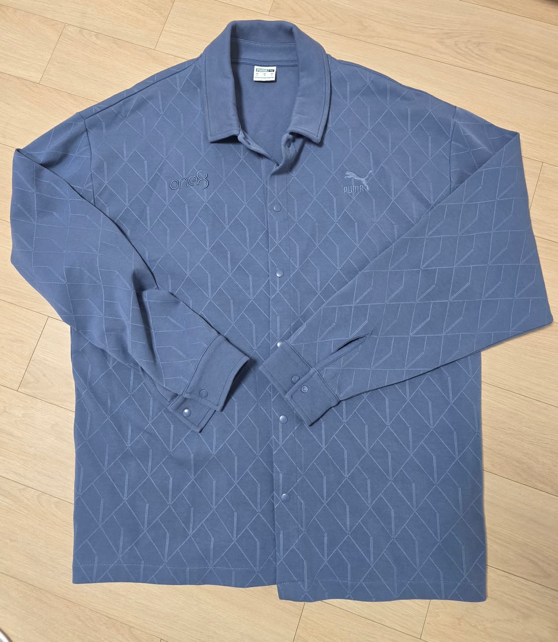 푸마 X ONE8 콜라보 가디건 상품이미지1