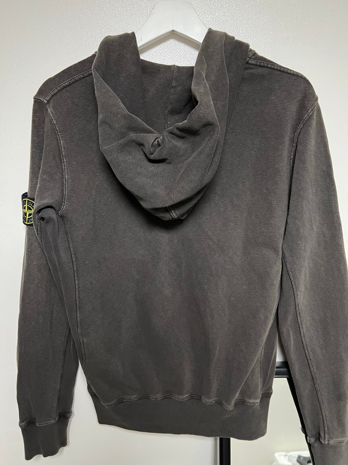 스톤아일랜드 워싱 후드집업 상품이미지3