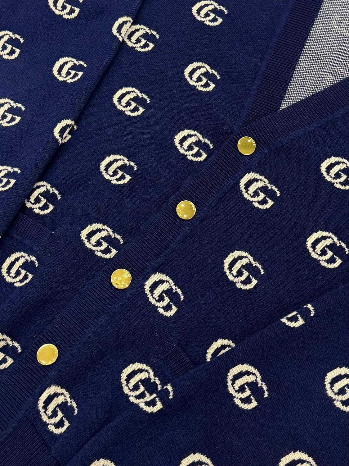 { M } 구찌 GG 자카드 금장 전재준 가디건 상품이미지2