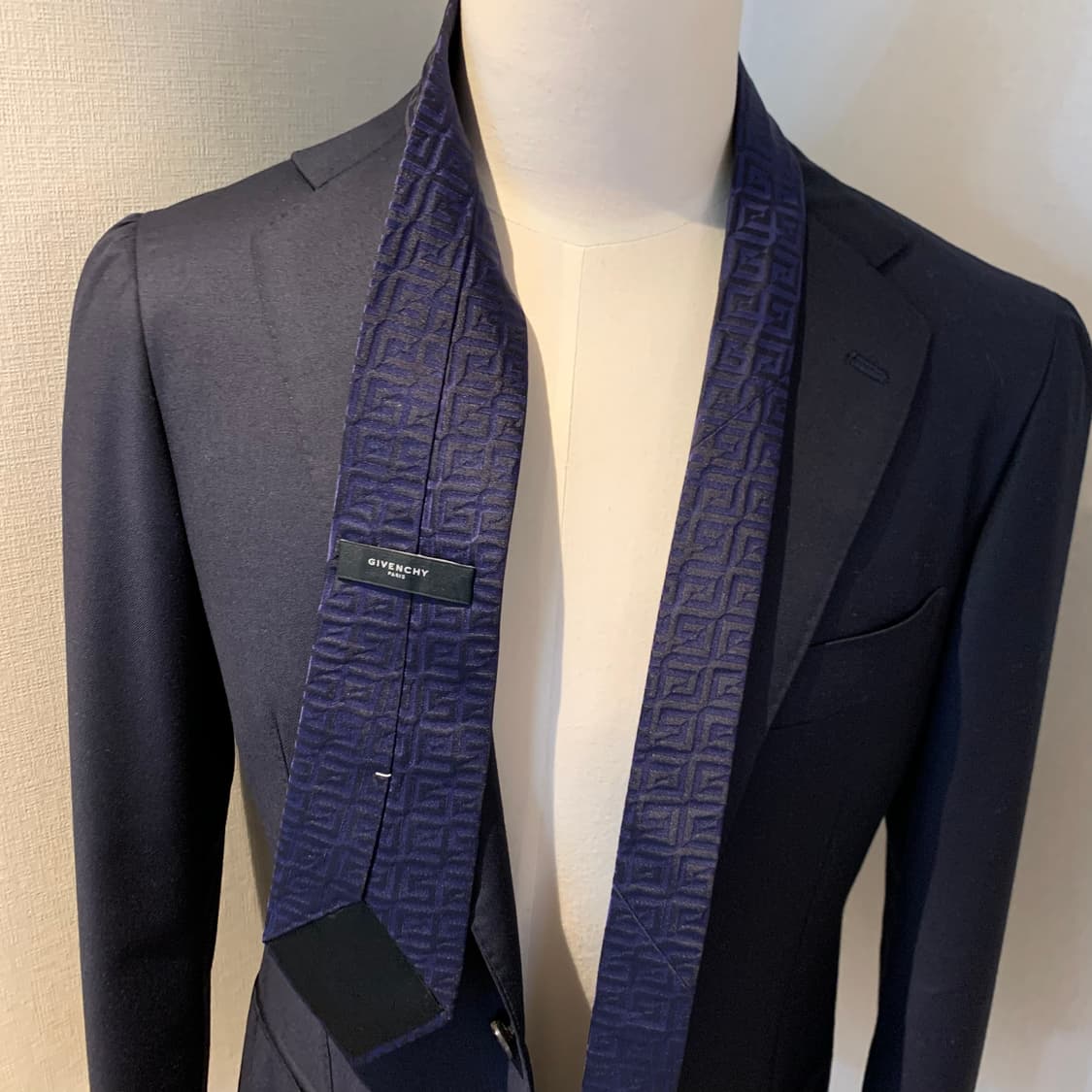 지방시(GIVENCHY) 신형 다크네이비 모노그램 명품넥타이 최상급 상품이미지2