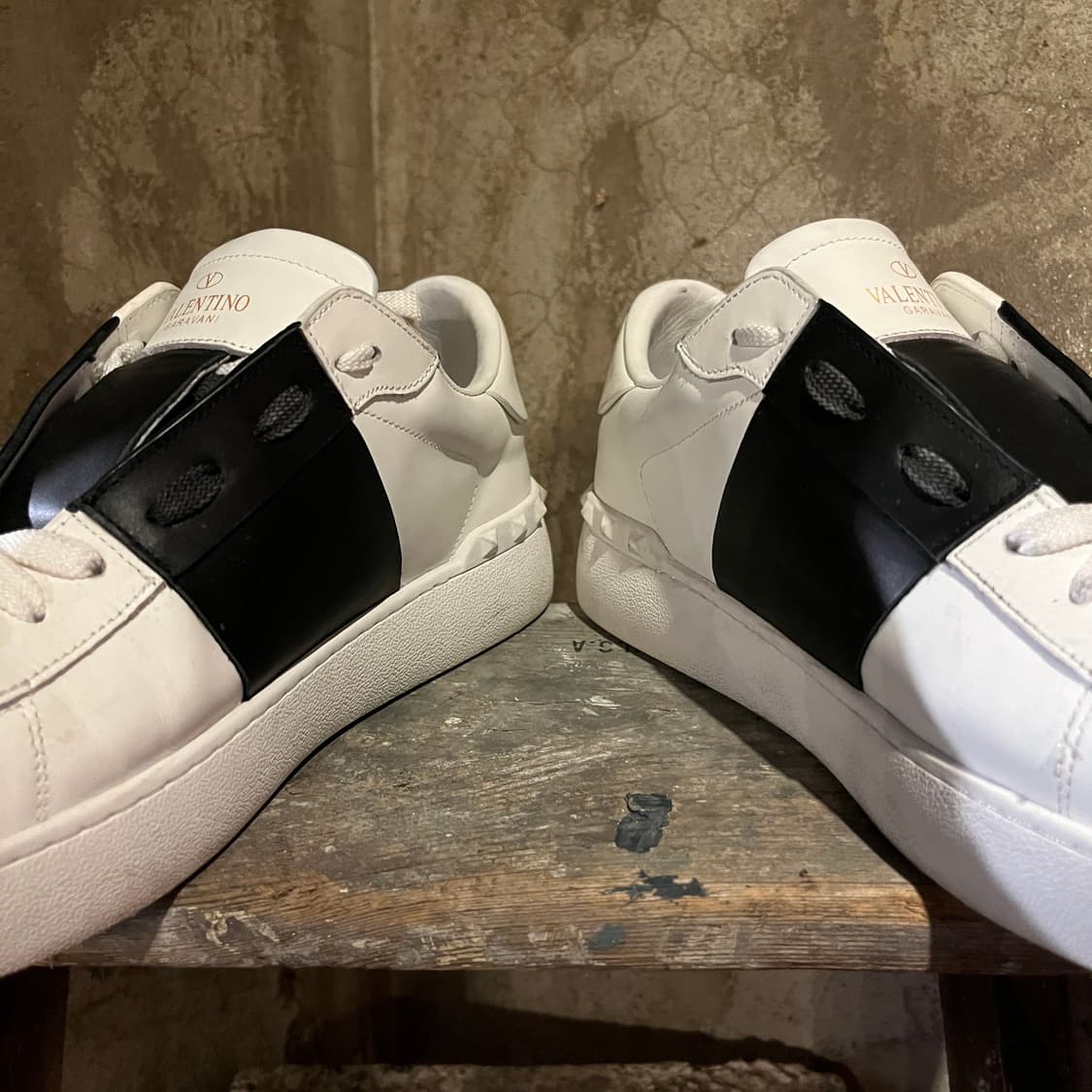 발렌티노 락스터드 스니커즈 상품이미지4