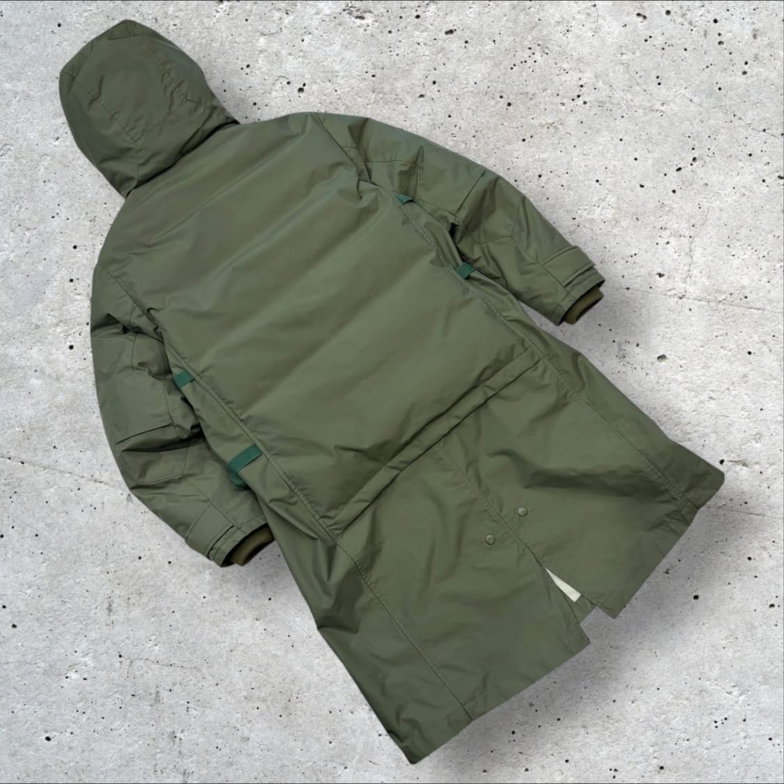 [2] 15FW 언데코레이티드 필드다운 카키색 후드 패딩 코트 C309 상품이미지2