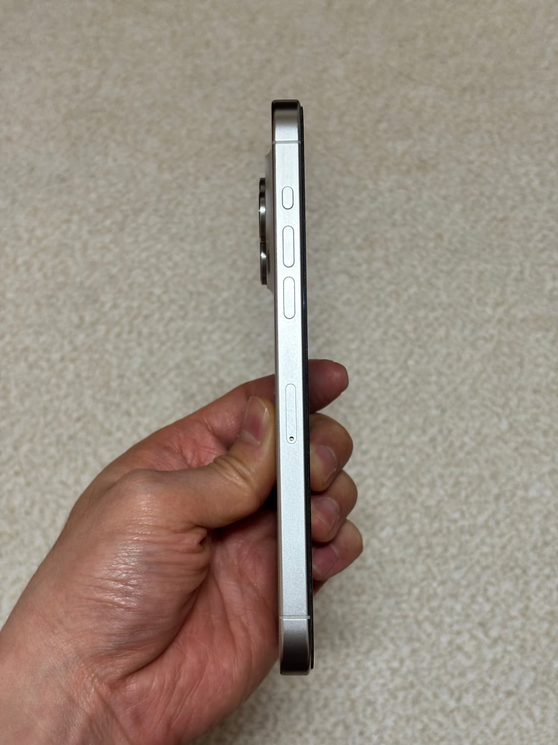 아이폰 15 프로 맥스 화이트티타늄 512기가 상품이미지3