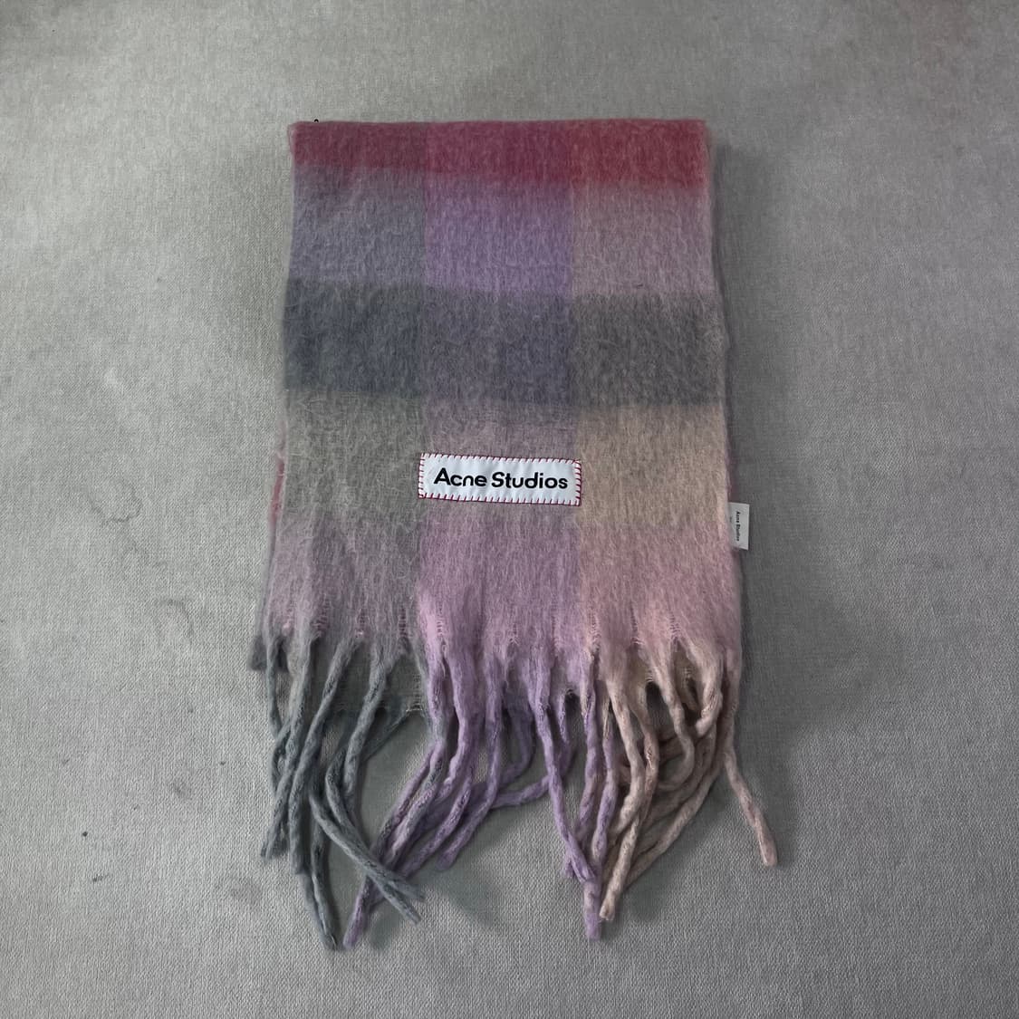 아크네스튜디오 모헤어 핑크 머플러 상품이미지2