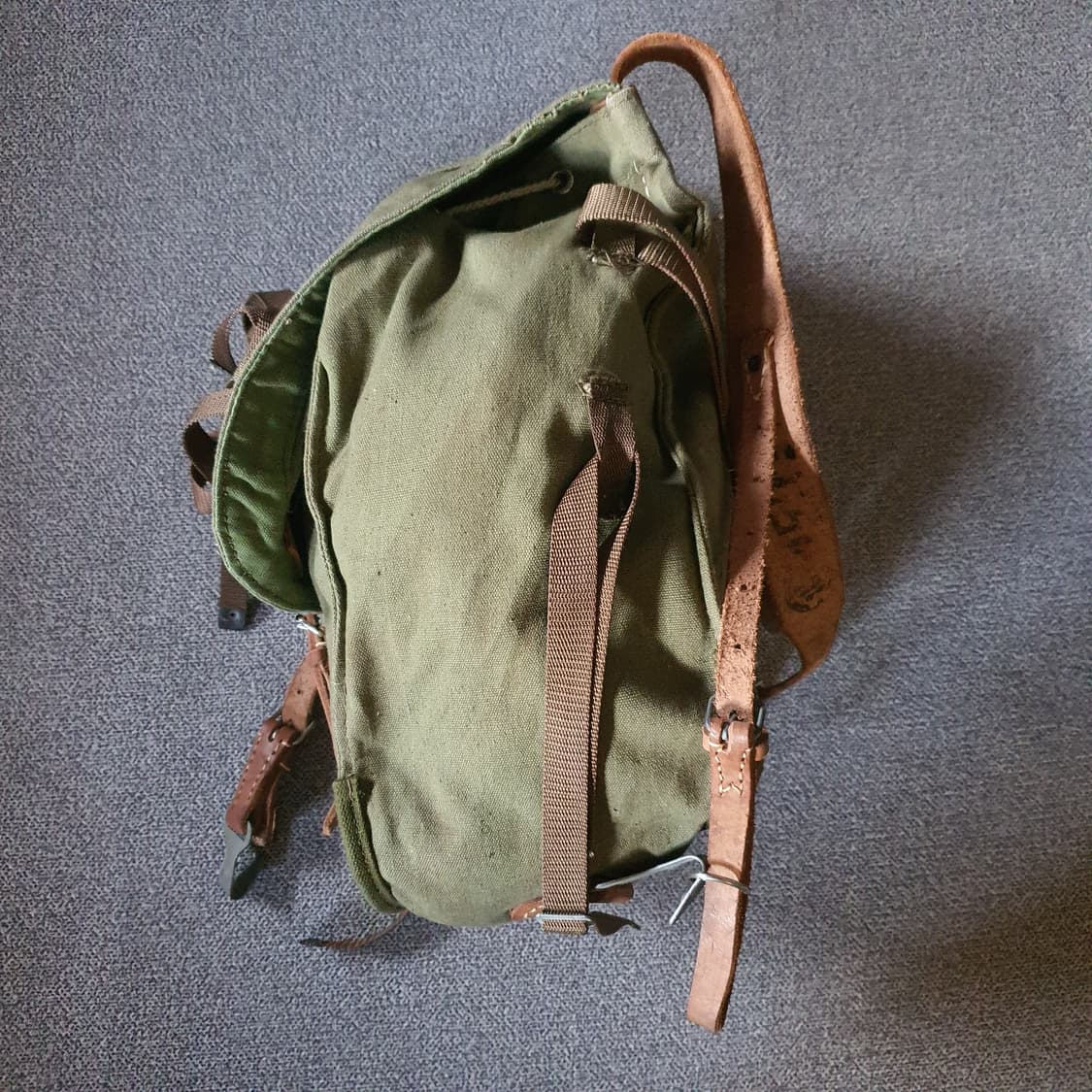 70s 루마니아군용 배낭 상품이미지3