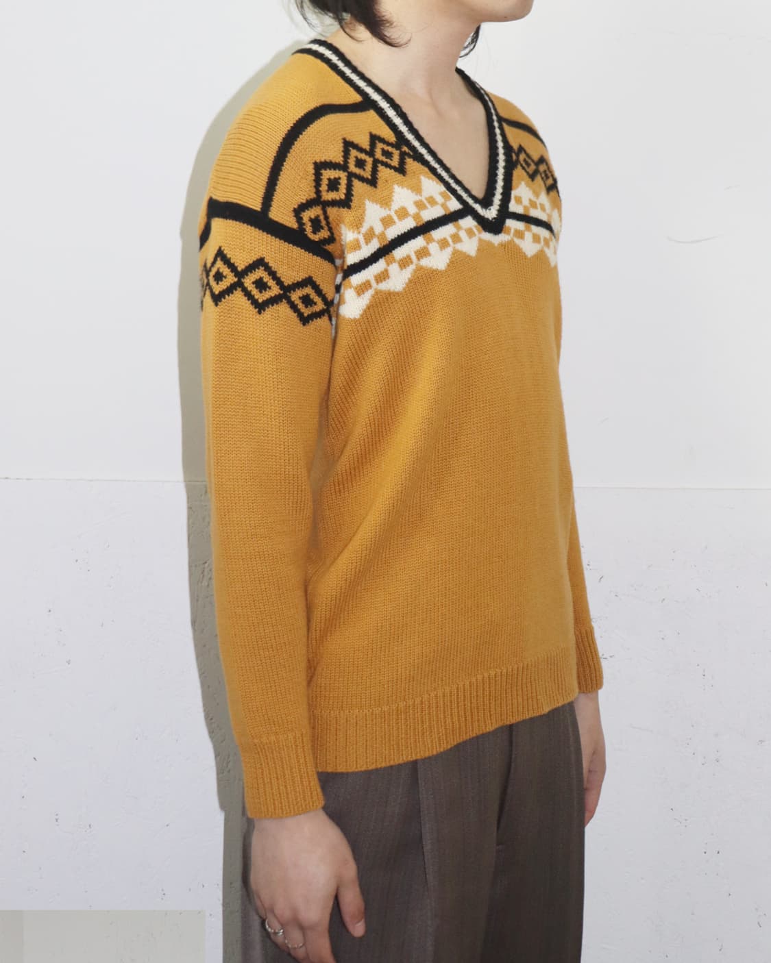 버버리 프로섬 by 크리스토퍼 베일리 12SS 에스닉 V넥 스웨터 상품이미지2