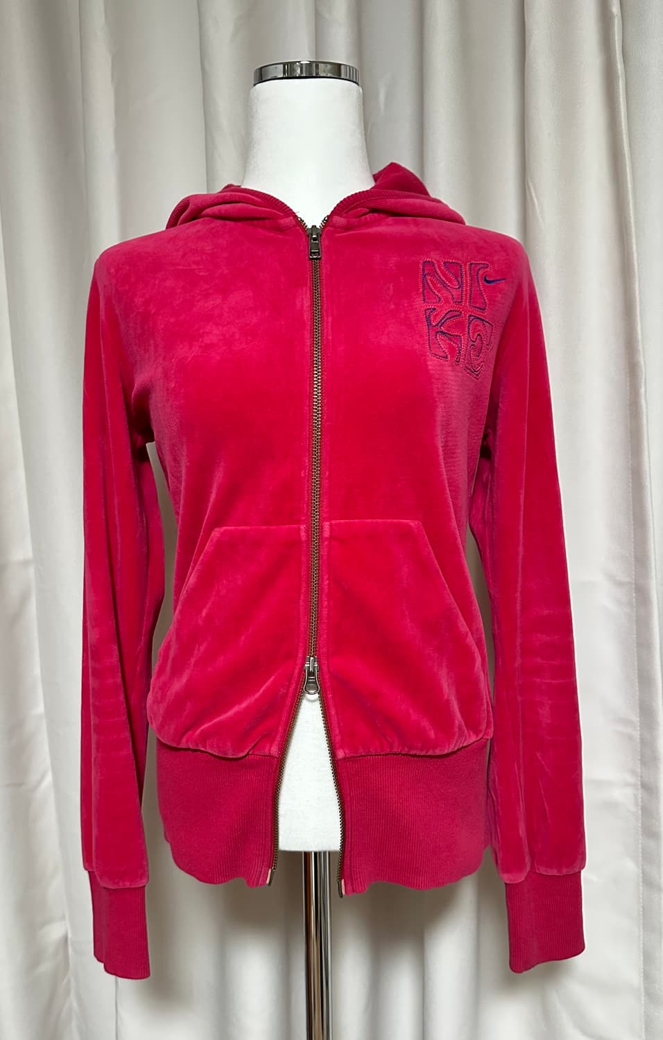 나이키 마젠타 벨벳 투웨이 후드집업 상품이미지1