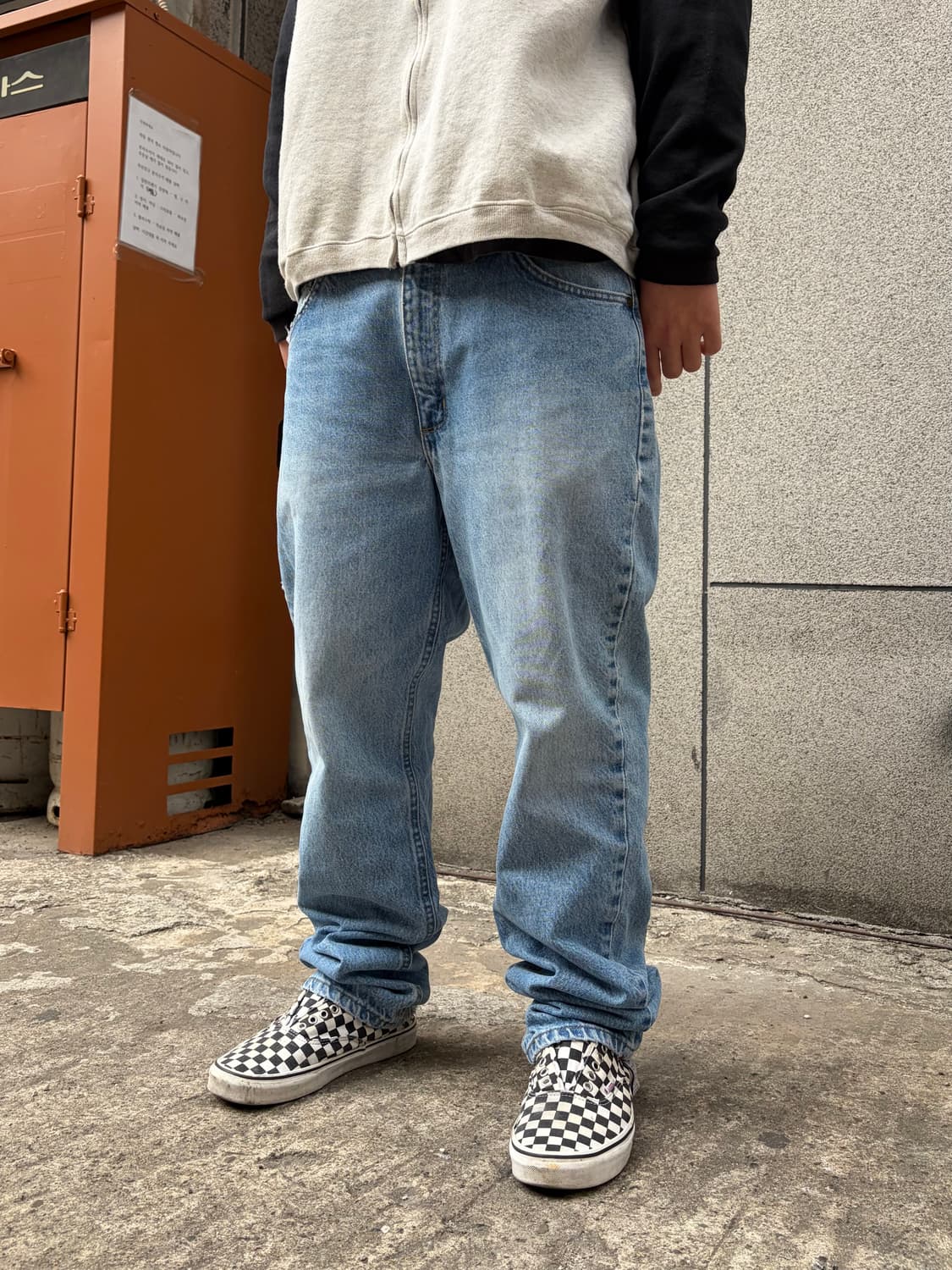00’s Carhartt cracked washed denim pants 상품이미지1