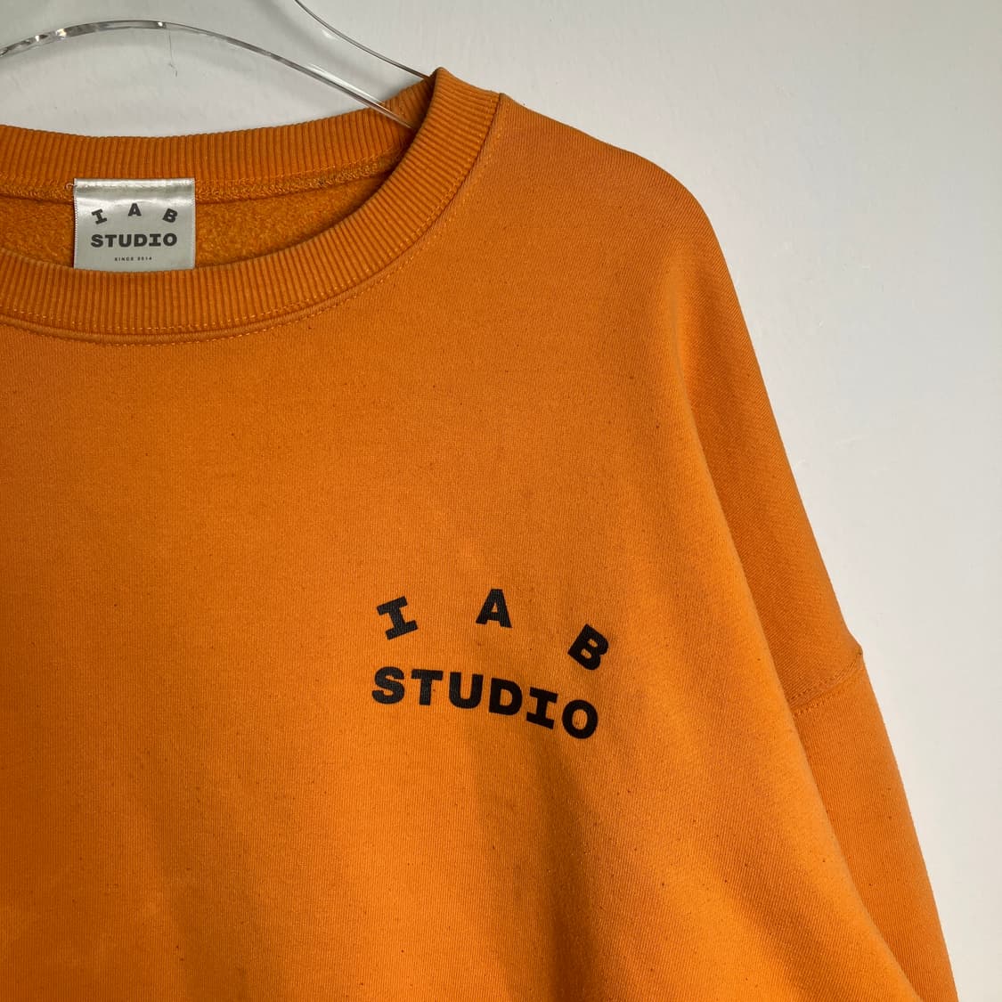 아이앱 스튜디오 X 두산 로고 맨투맨 XL 상품이미지4