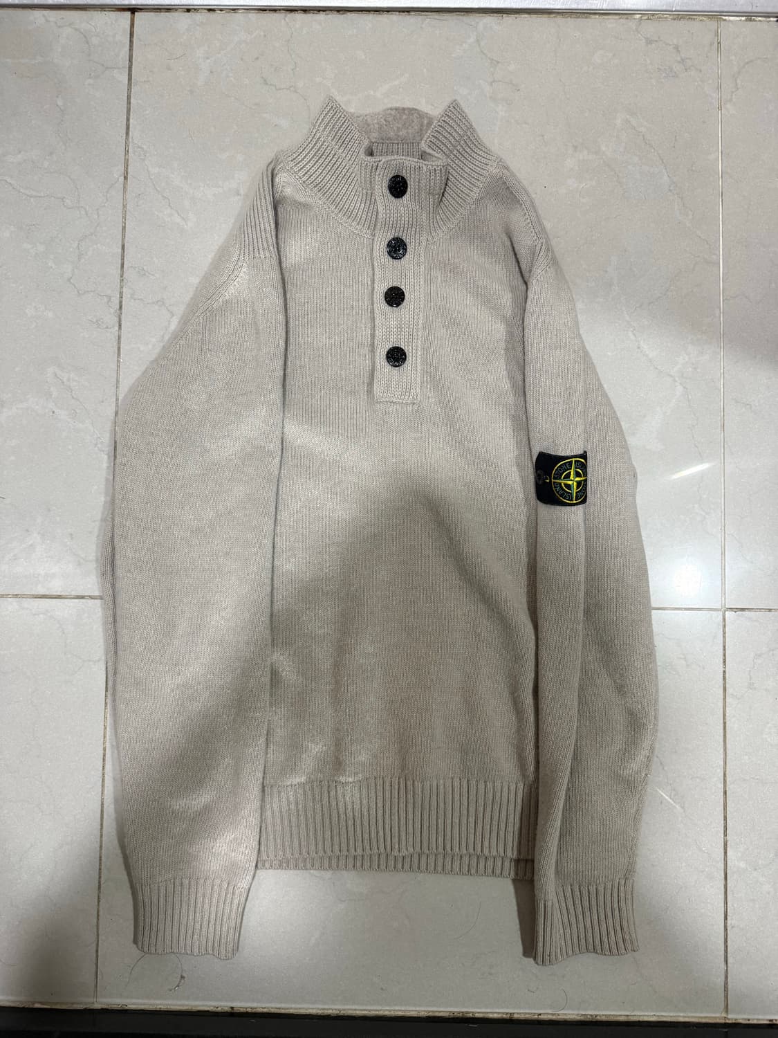 [당일출고,XL] 스톤아일랜드 램스울 반집업 니트 상품이미지1