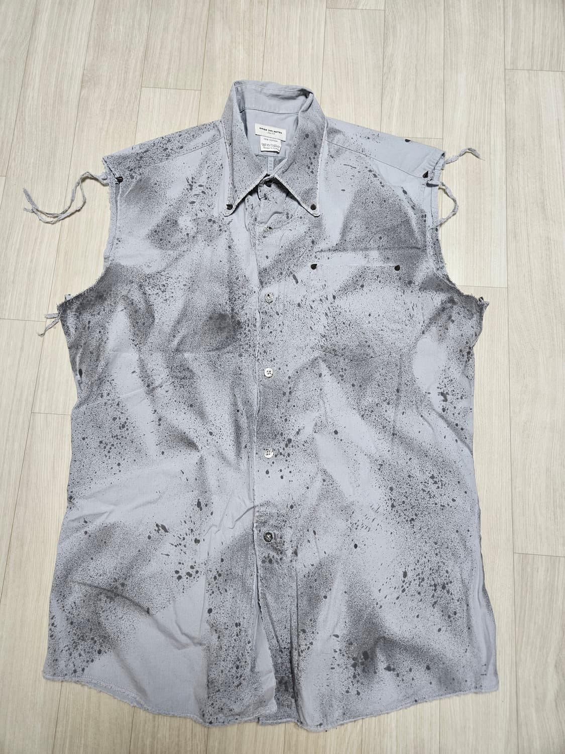 드리스 반 노튼 컷 아웃 리벳 베스트 상품이미지2