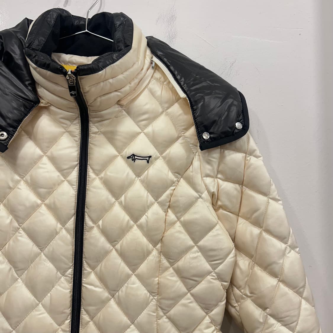 루이까스텔 후드탈착 덕다운 후드 퀼팅자켓 상품이미지1