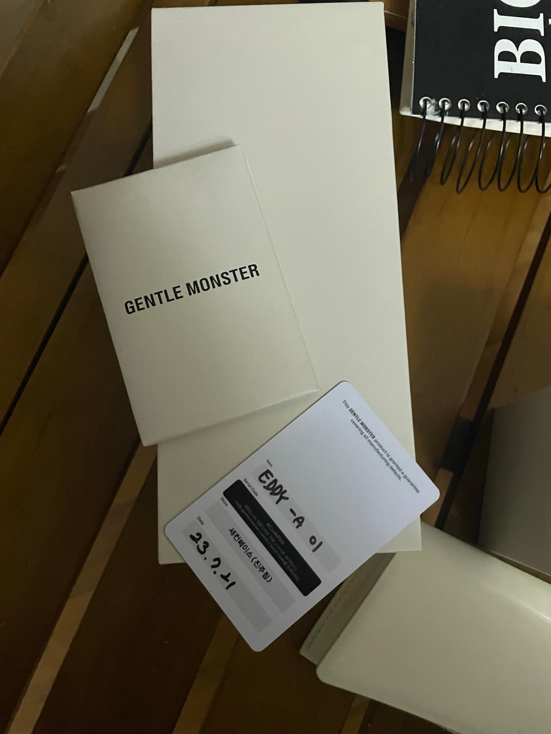 젠틀몬스터 EDDY-A 01 블랙 안경 상품이미지9