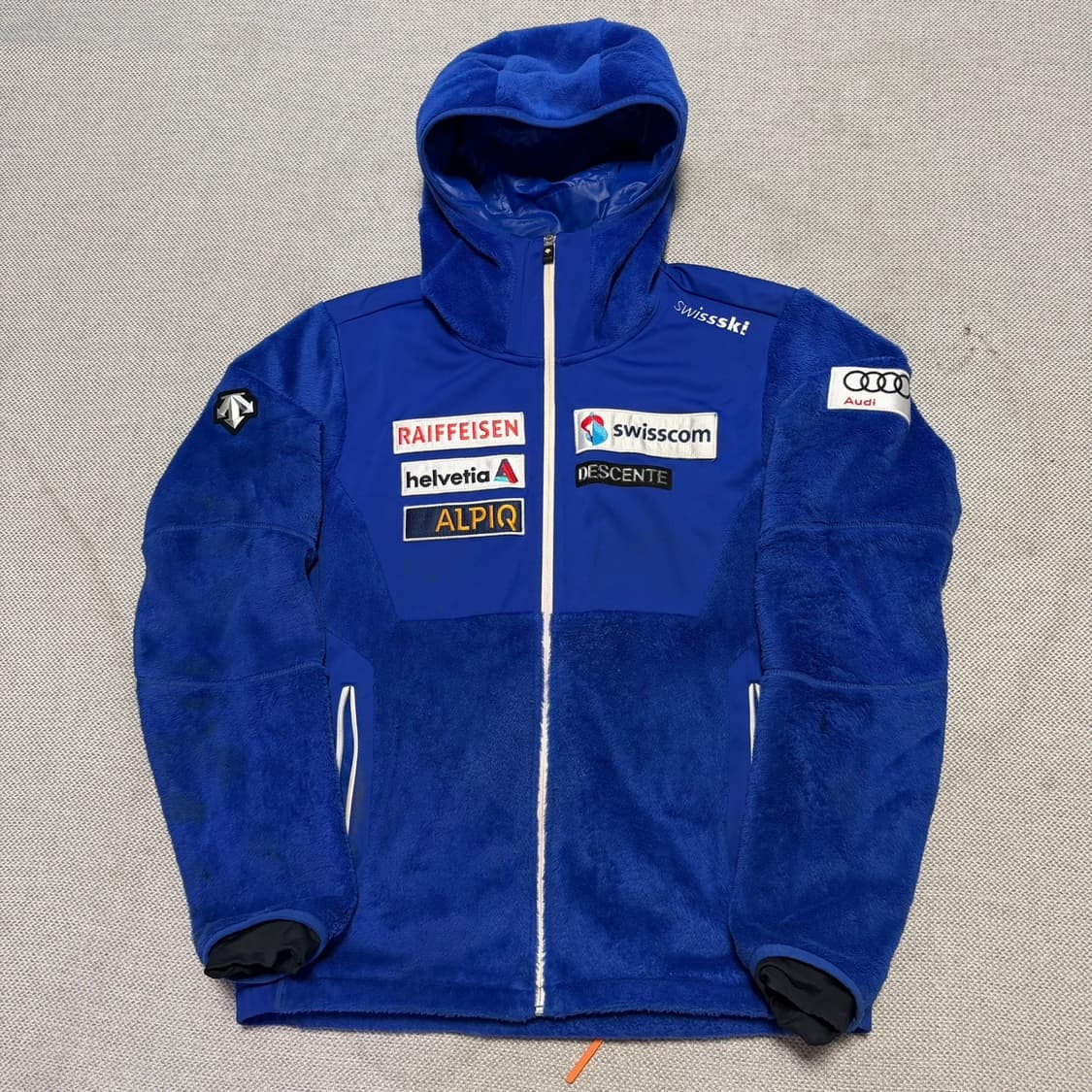 데상트 아우디 플리스 후드집업 자켓 상품이미지1