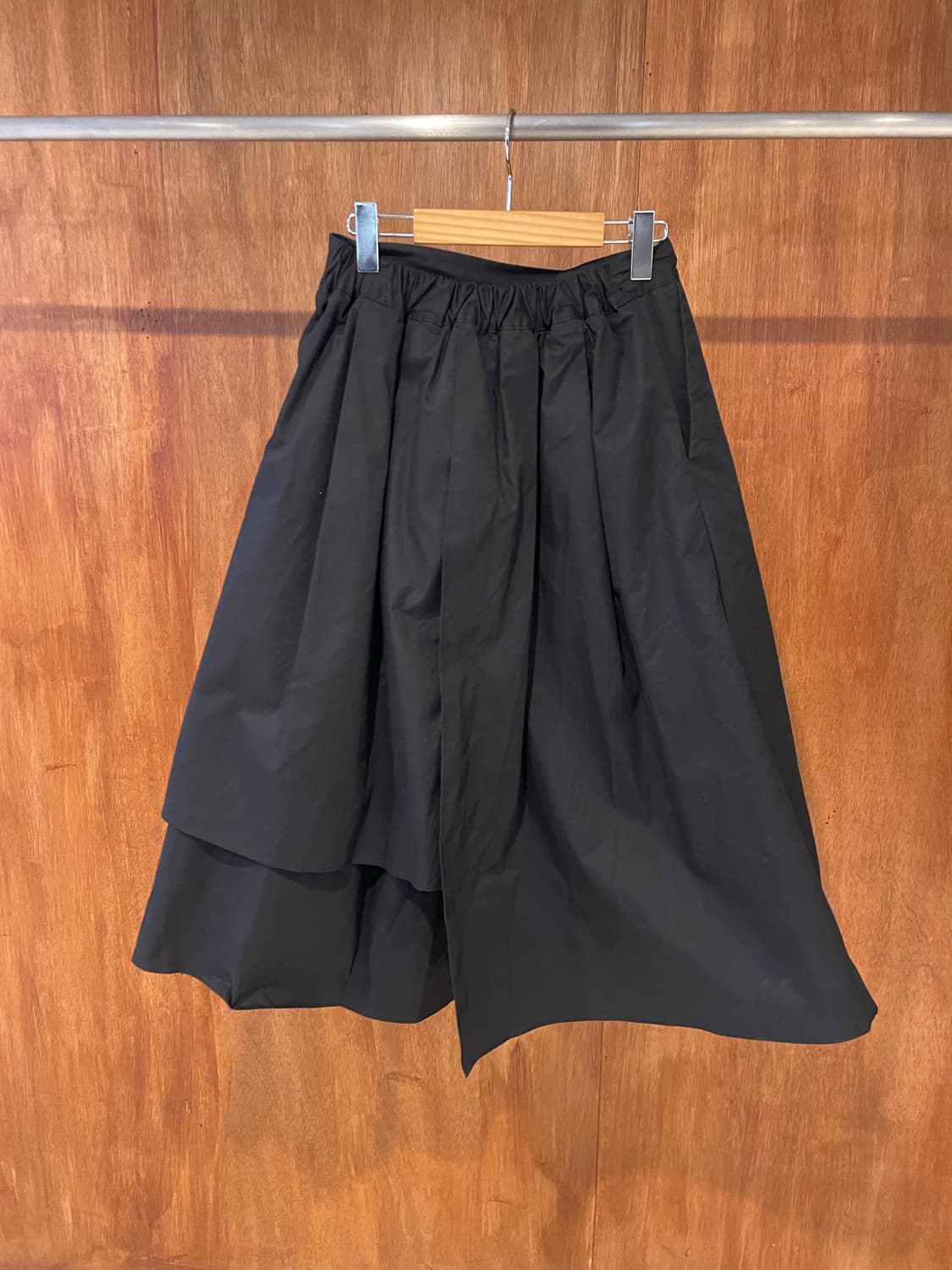 Black pintuck banding flare skirt 상품이미지5
