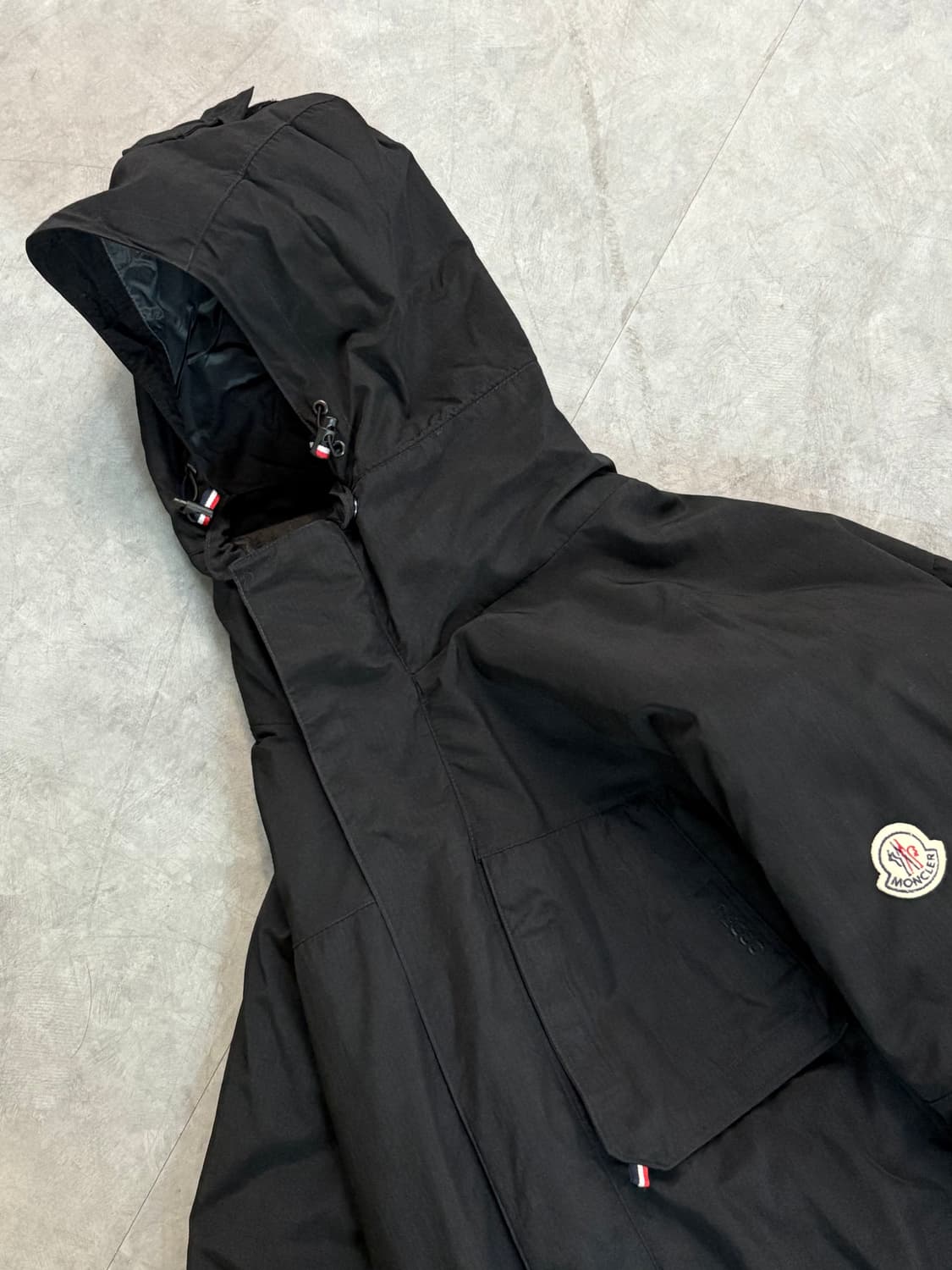 Moncler 몽클레어 블랙 후드 패딩 ​ 상품이미지7