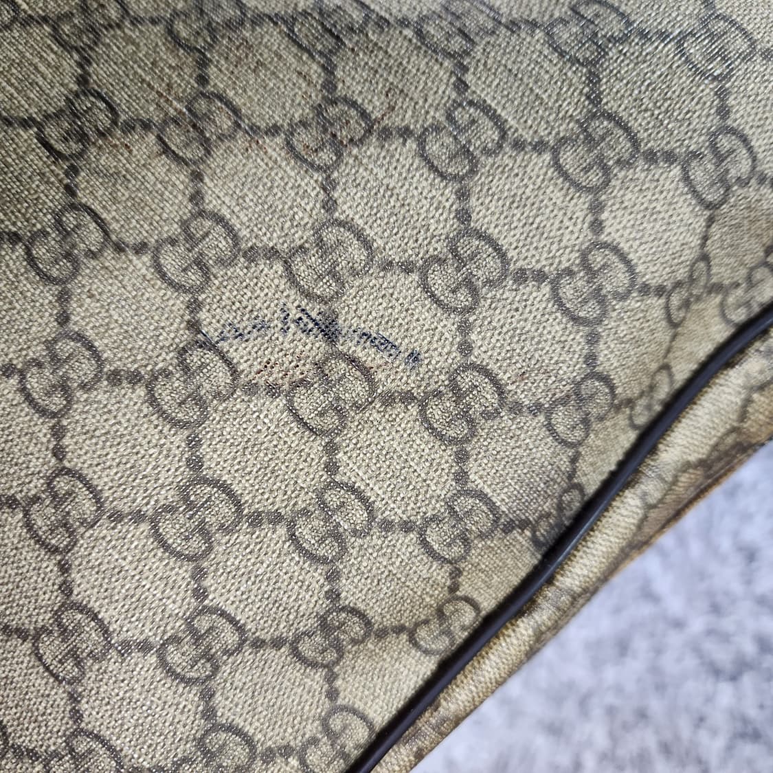 구찌 GG PVC 크로스백 상품이미지6