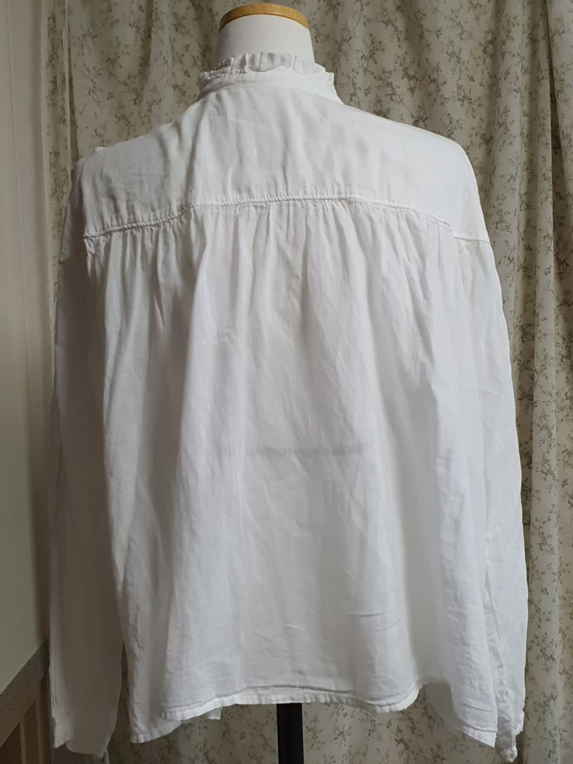 [일본빈티지] 화이트 프릴 넥 거즈면 블라우스 셔츠 상품이미지3