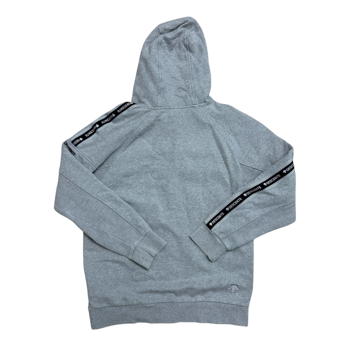 데상트 후드티 상품이미지3