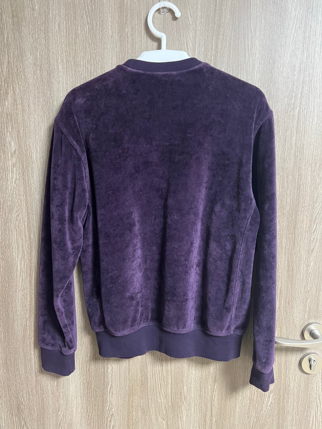 칼하트 WIP 유나이티드 스크립트 벨루어 벨벳 스웻셔츠 맨투맨  상품이미지6