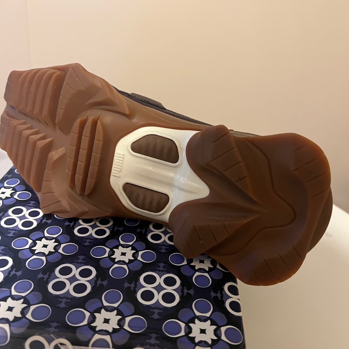 푸마x팔로모 나이트폭스 레더 로퍼 상품이미지4