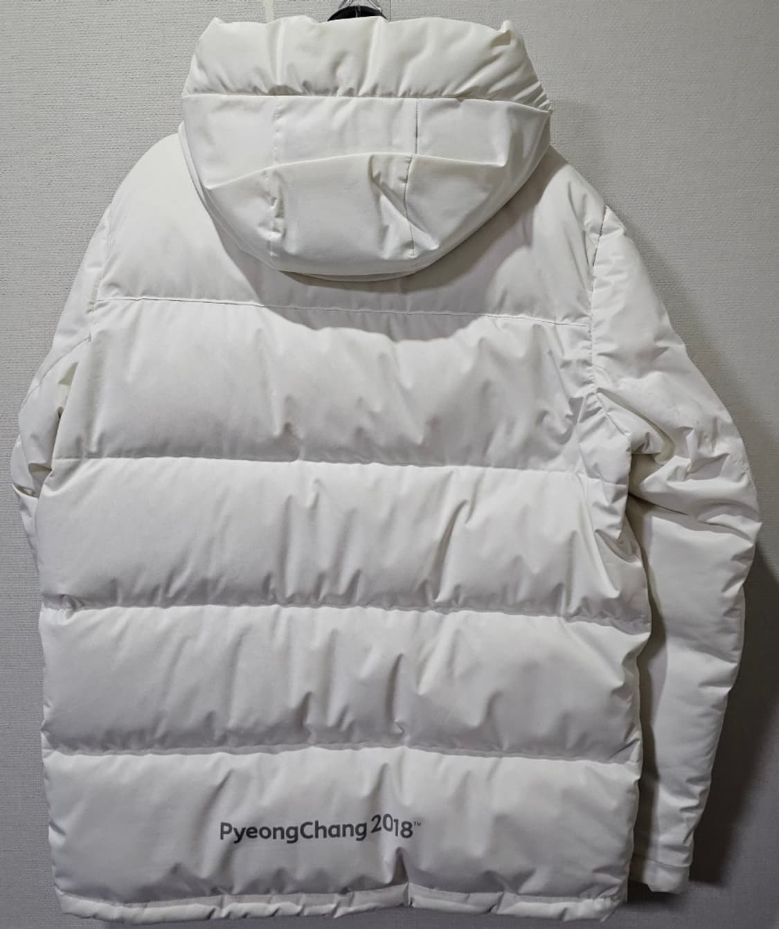 새상품급 노스페이스 팀코리아 올림픽 개막식 오리털 패딩 95/M 상품이미지4