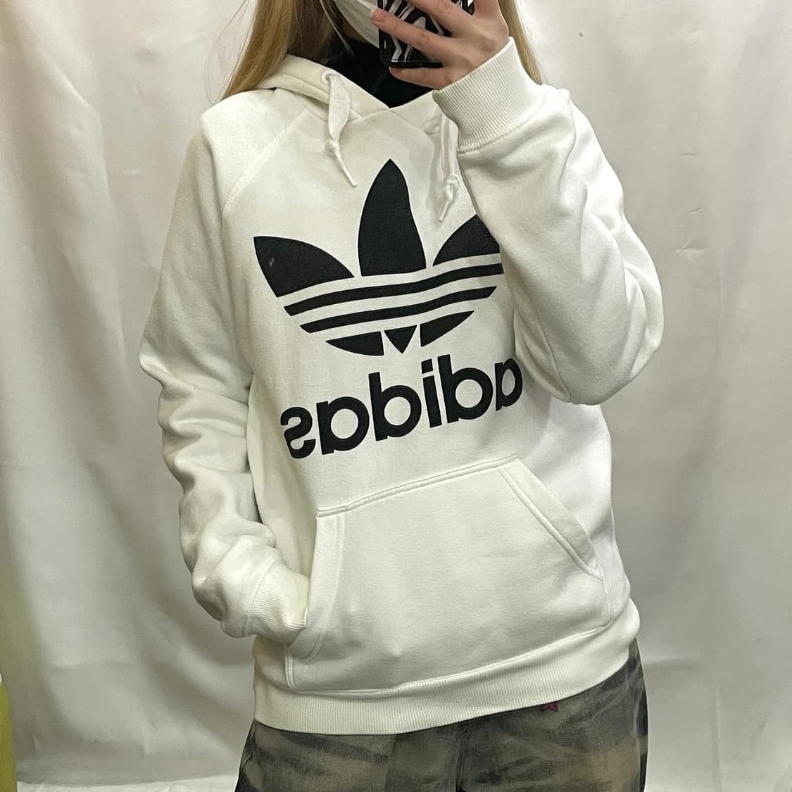 아디다스 화이트 후드티 상품이미지1