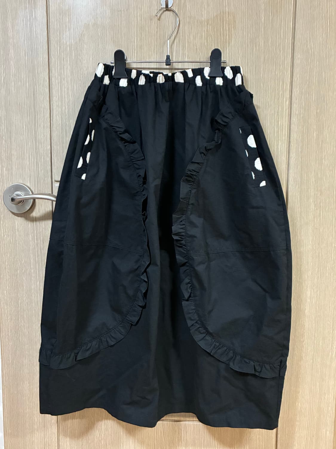 프릴 도트 밴딩 스커트 상품이미지1