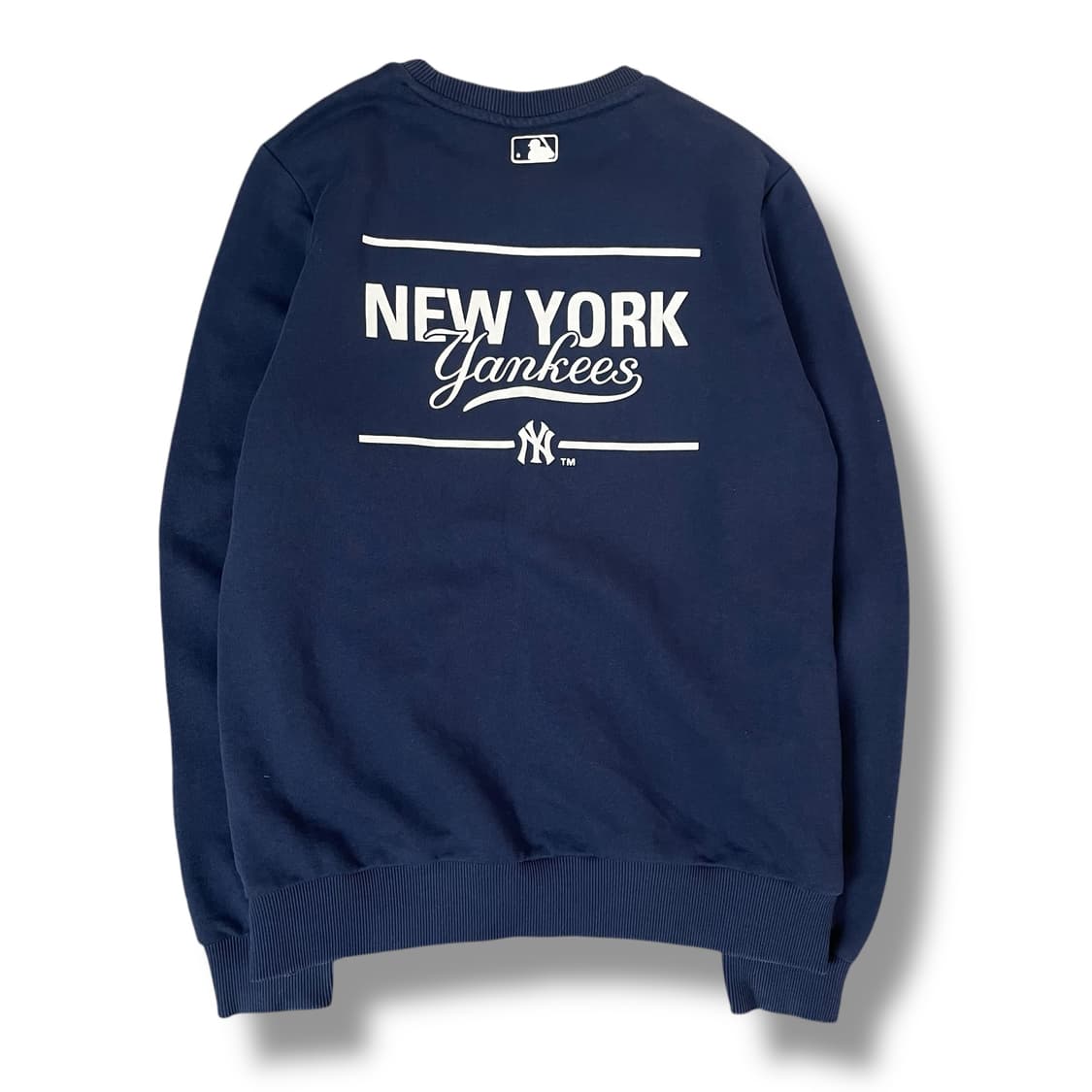 MLB 뉴에라 오버핏 뉴욕 양키스 엠블럼 맨투맨 90 상품이미지2