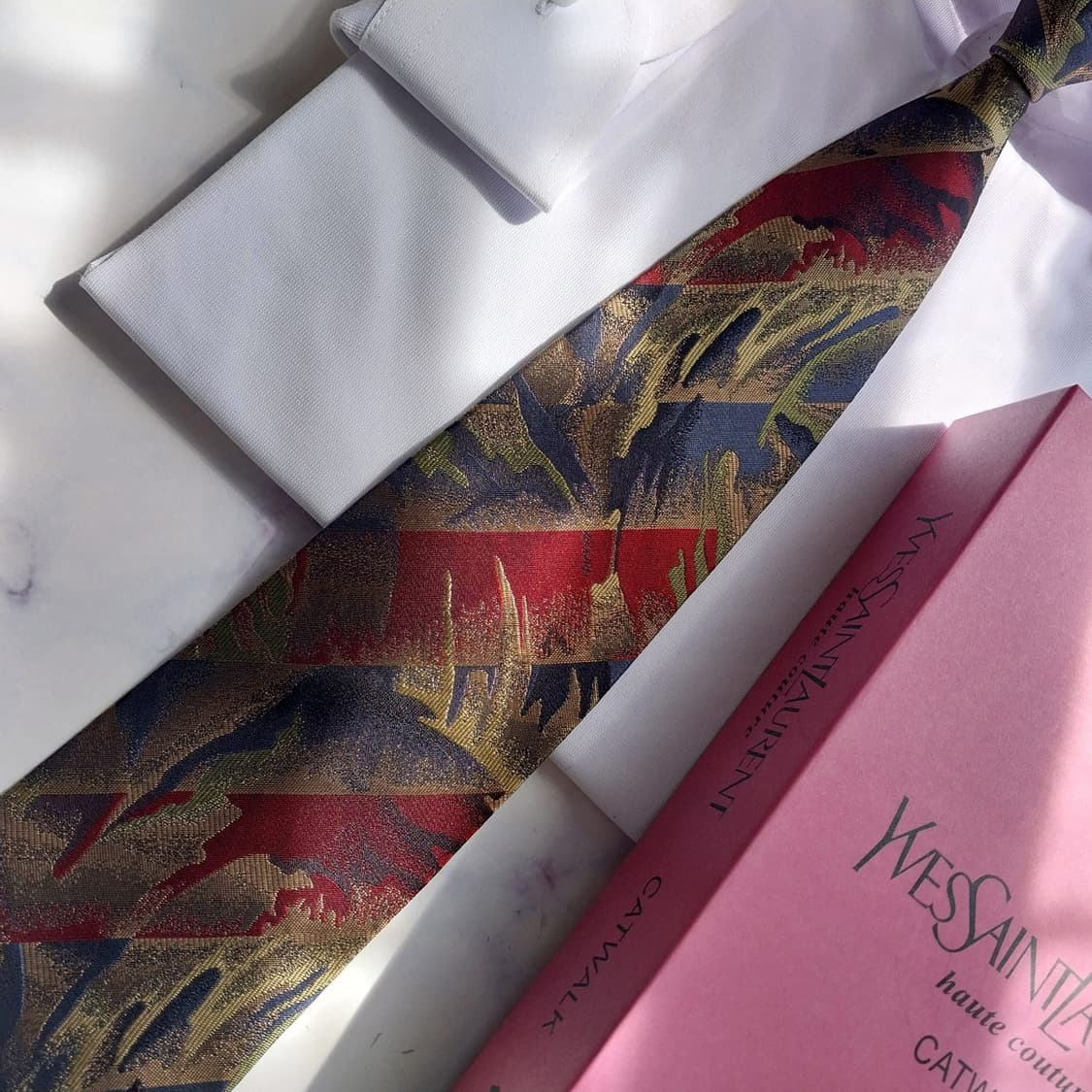 입생로랑 넥타이 골드 믹스 9.5cm A+등급 k2507
 상품이미지6