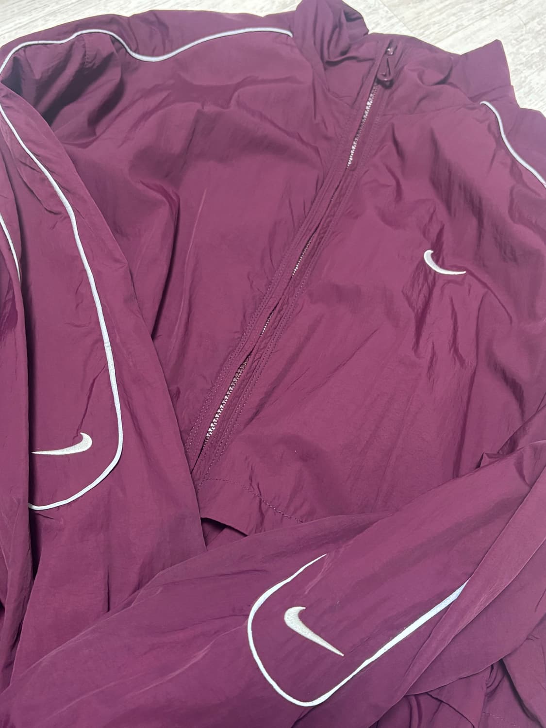 나이키 NSW 솔로 스우시 트랙 자켓 마룬 상품이미지2