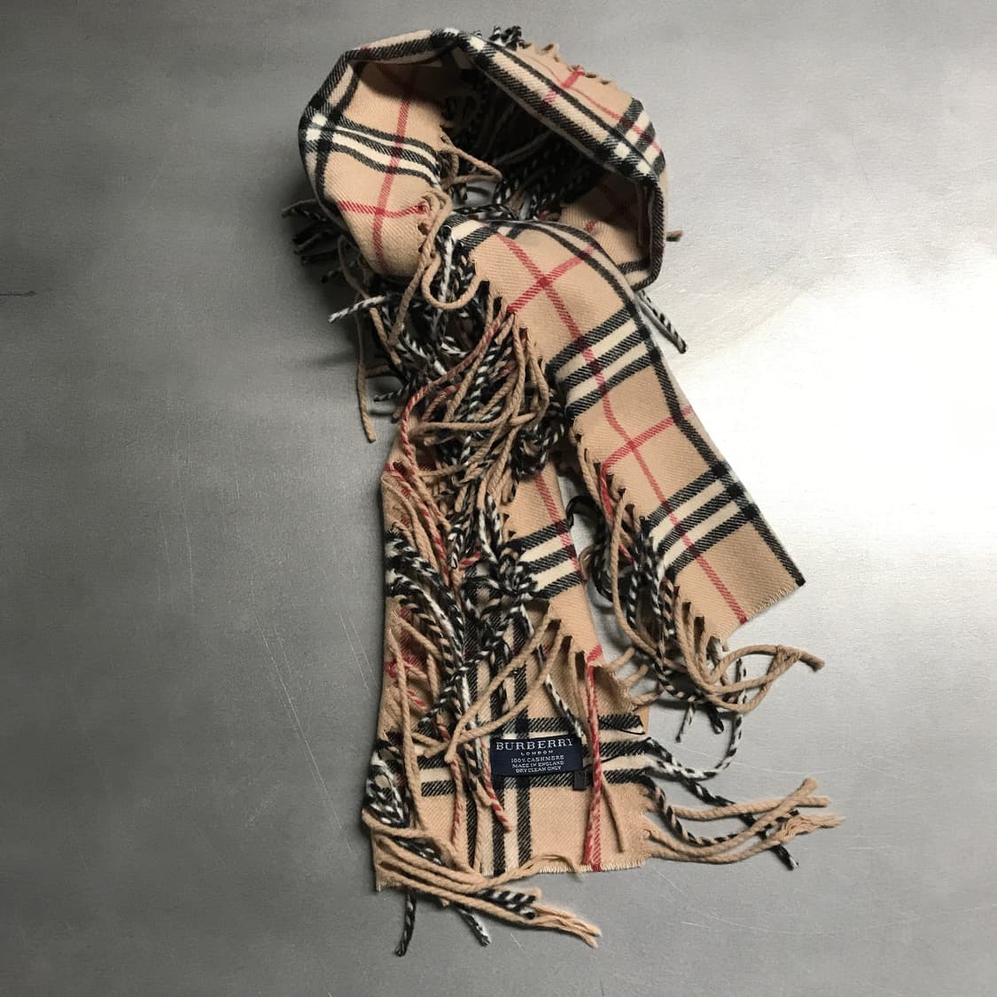 버버리 정품 캐시미어 머플러 베이지 상품이미지4