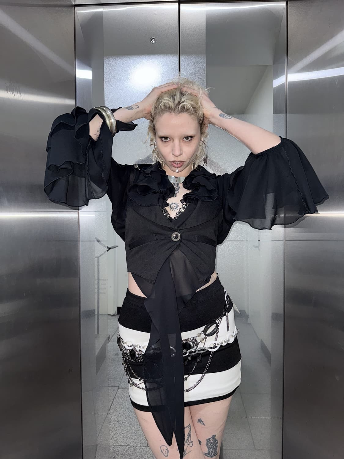 backless vest 상품이미지1