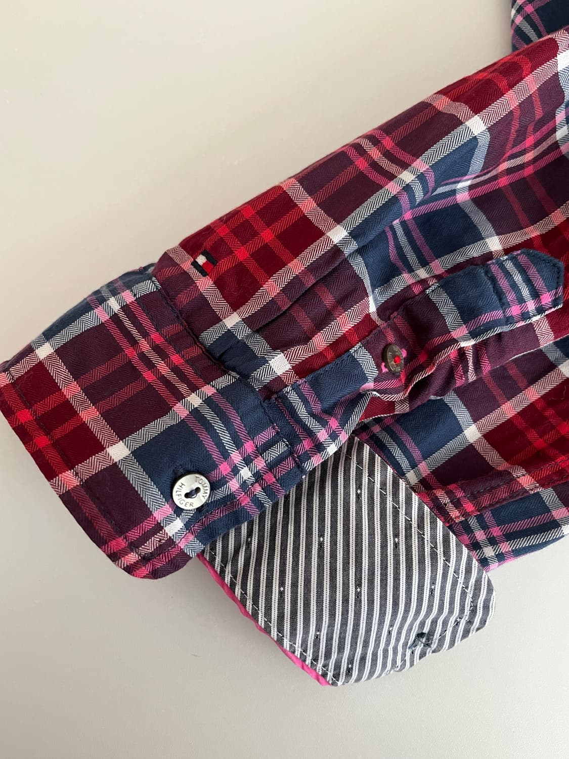 S) 타미힐피거 여성 피티드 체크 셔츠 와인 상품이미지7