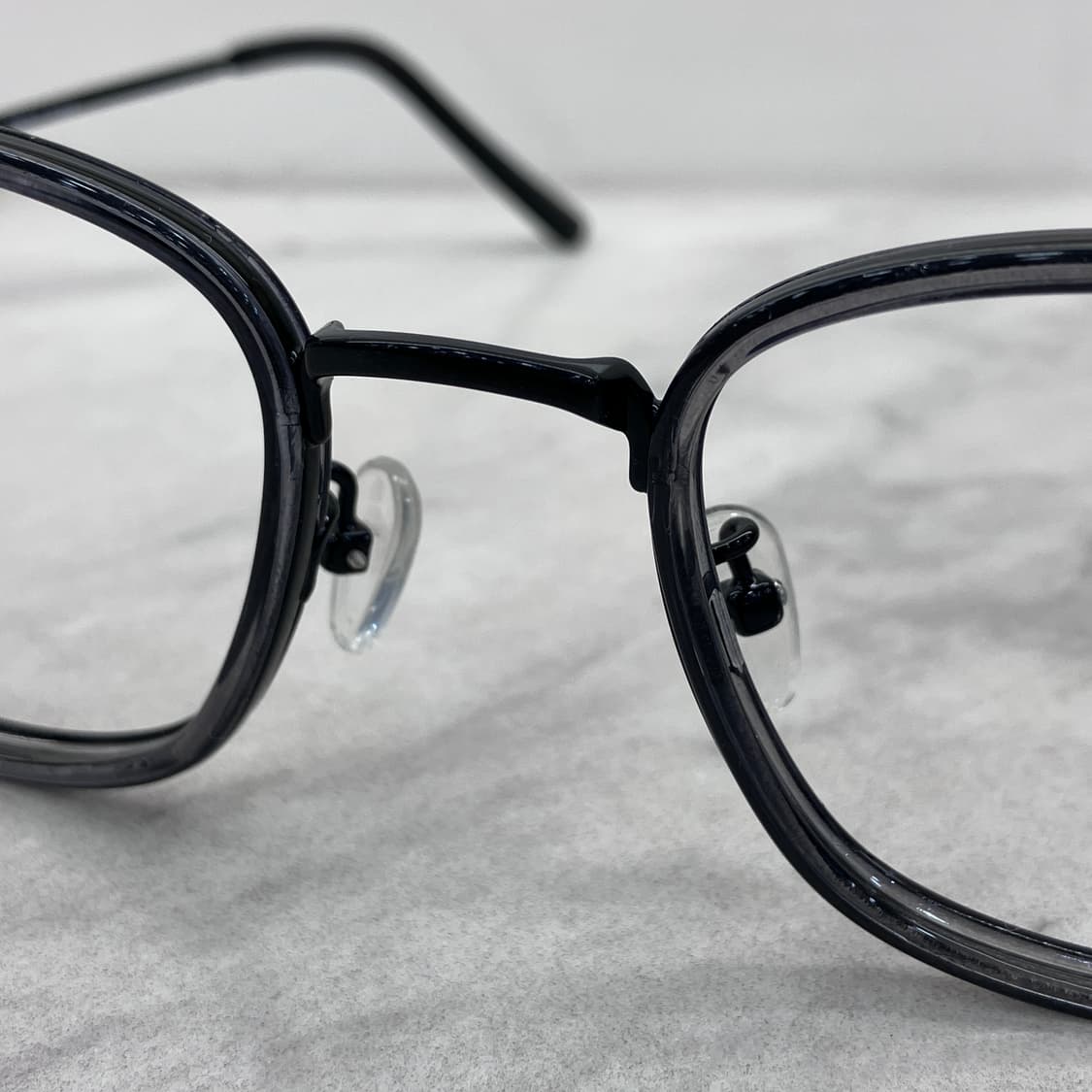 C58 PBL 그레이 블랙 솔텍스 웰링턴 메탈테 안경 상품이미지5