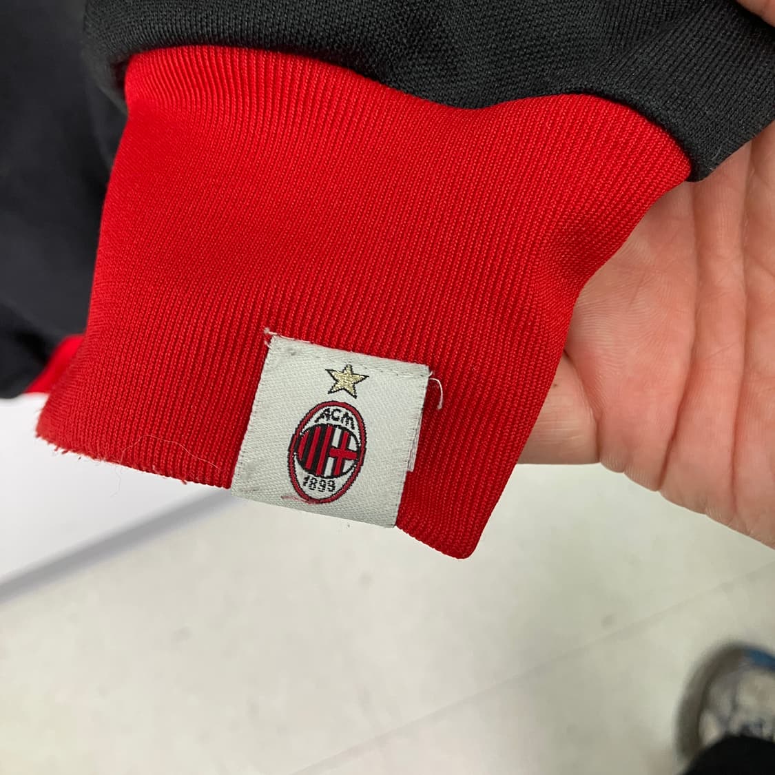 아디다스 밀란 블랙/레드 트랙탑 져지 상품이미지5