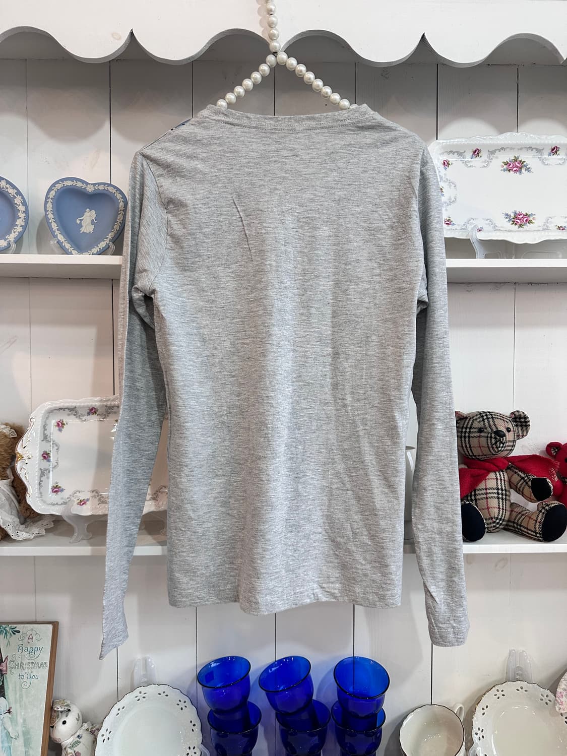 그레이 리본 레터링 티셔츠 상품이미지2