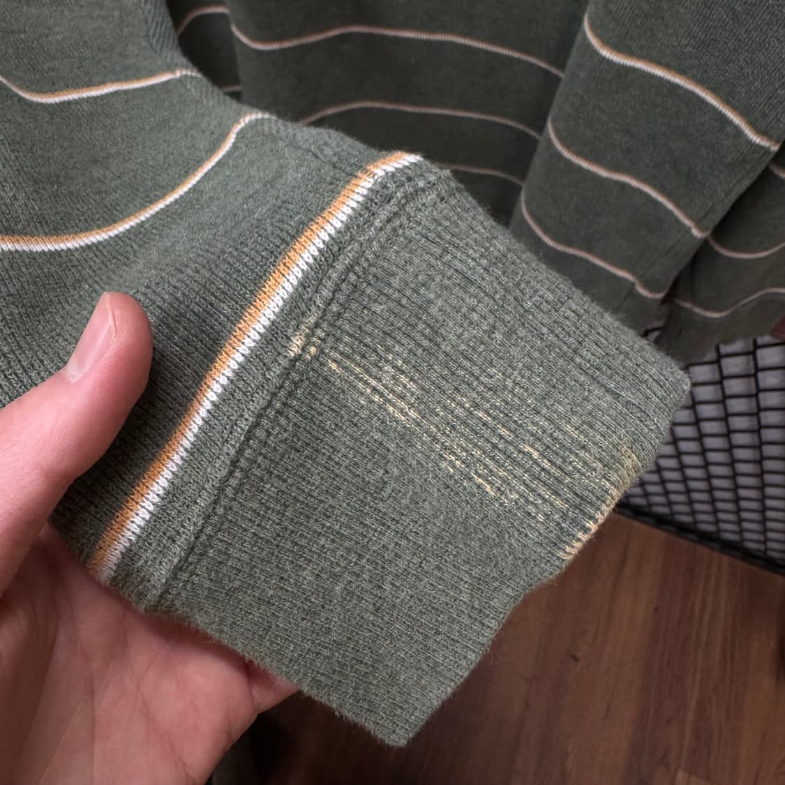 챕스 럭비 니트 PK 스트라이프 패턴 전면 로고 디테일 올리브 상품이미지8