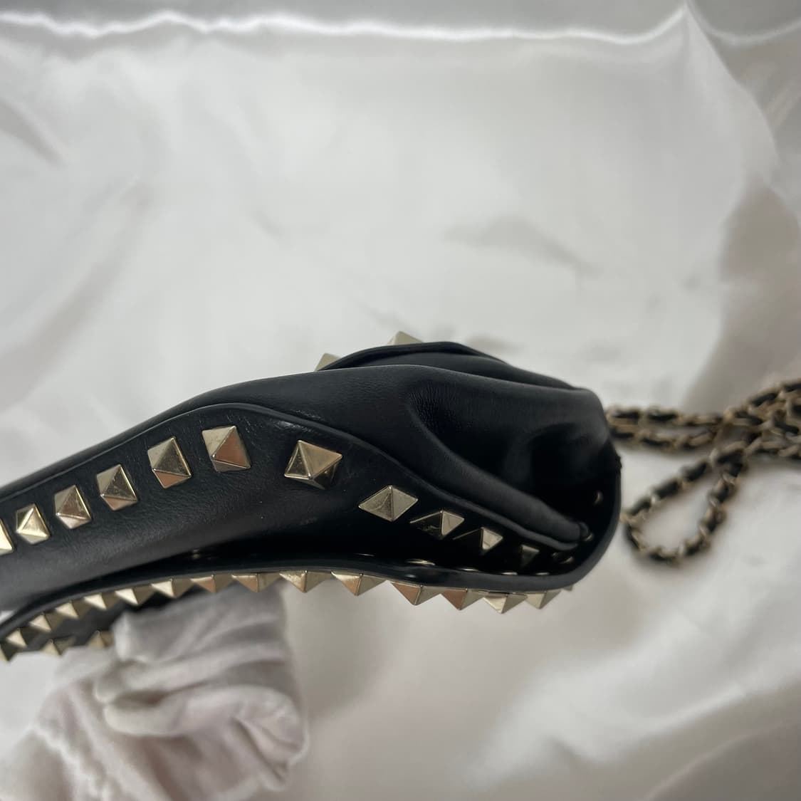 발렌티노 락스터드 클러치백 블랙 단품 상품이미지7