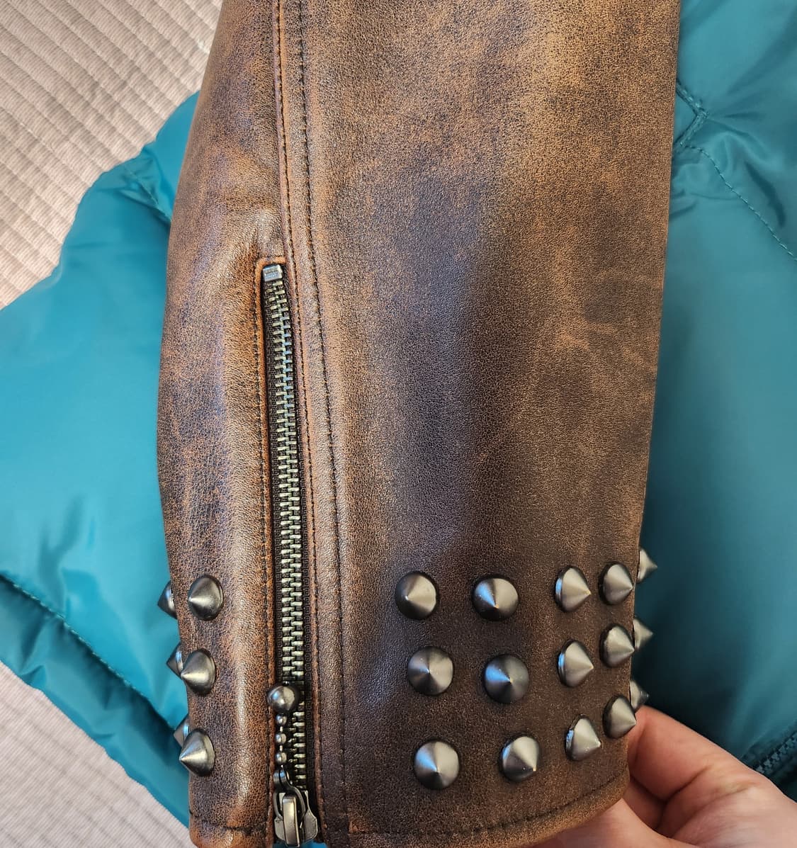 슈프림Supreme x 언더커버Undercover/스터드 레더 푸퍼/L 상품이미지4