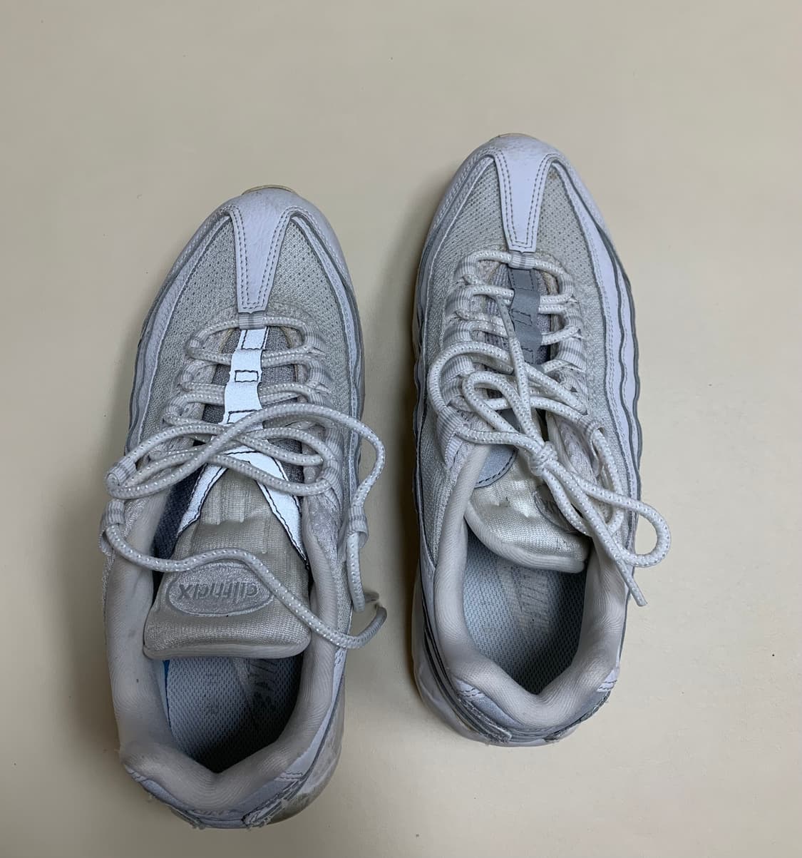 [250] 나이키 NIKE 에어맥스 95 에센셜 트리플 화이트 상품이미지1