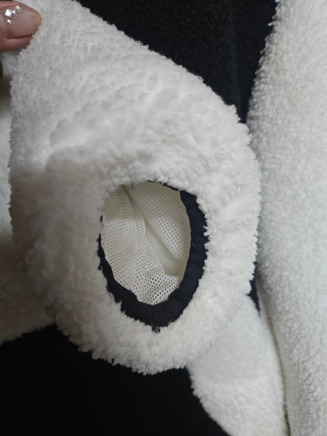 요넥스 블랙/화이트 플리스 자켓 105 상품이미지4