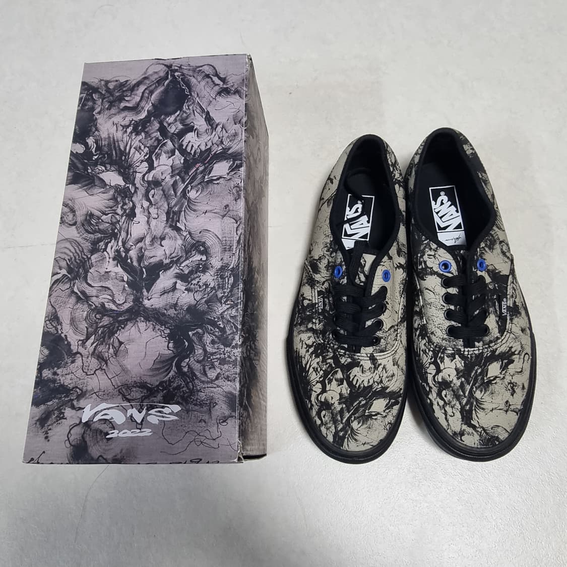 Vans tiger of year authentic  상품이미지1