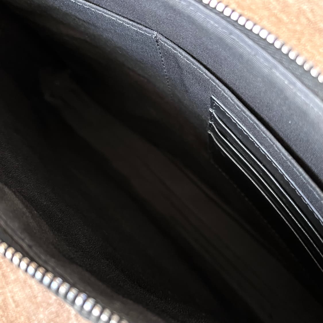 [S급/정품] 디올 오블리크 트라이앵글 클러치 백 블랙 상품이미지8